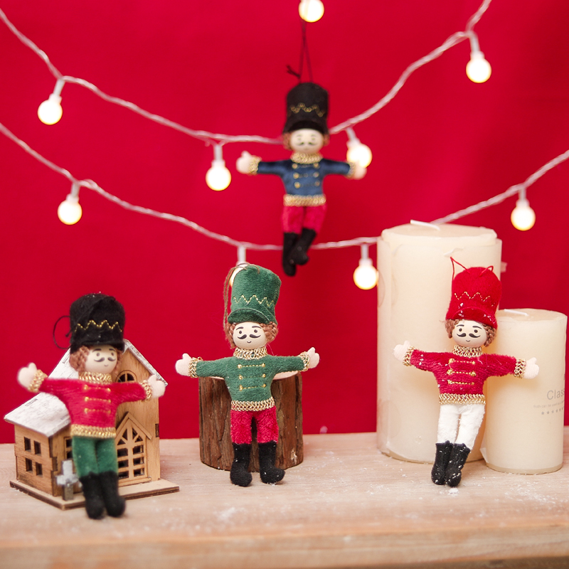 Nutcracker Figurine - كسارة البندق الجندي عيد الميلاد زخرفة