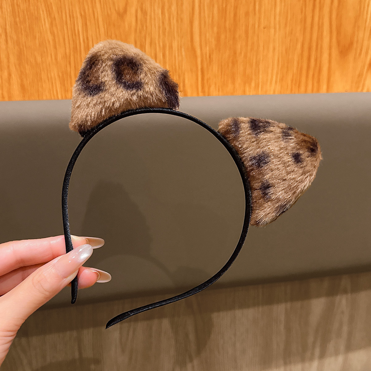 1 آذان قطة (خبز على شكل أذن قط - مراجعة Reindeer Antlers Headband وسعره